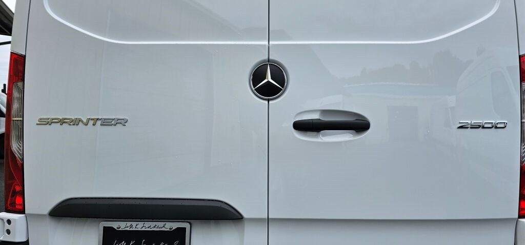 2024 Mercedes-Benz Sprinter 2500 High Roof I4 Diesel HO 170" RWD